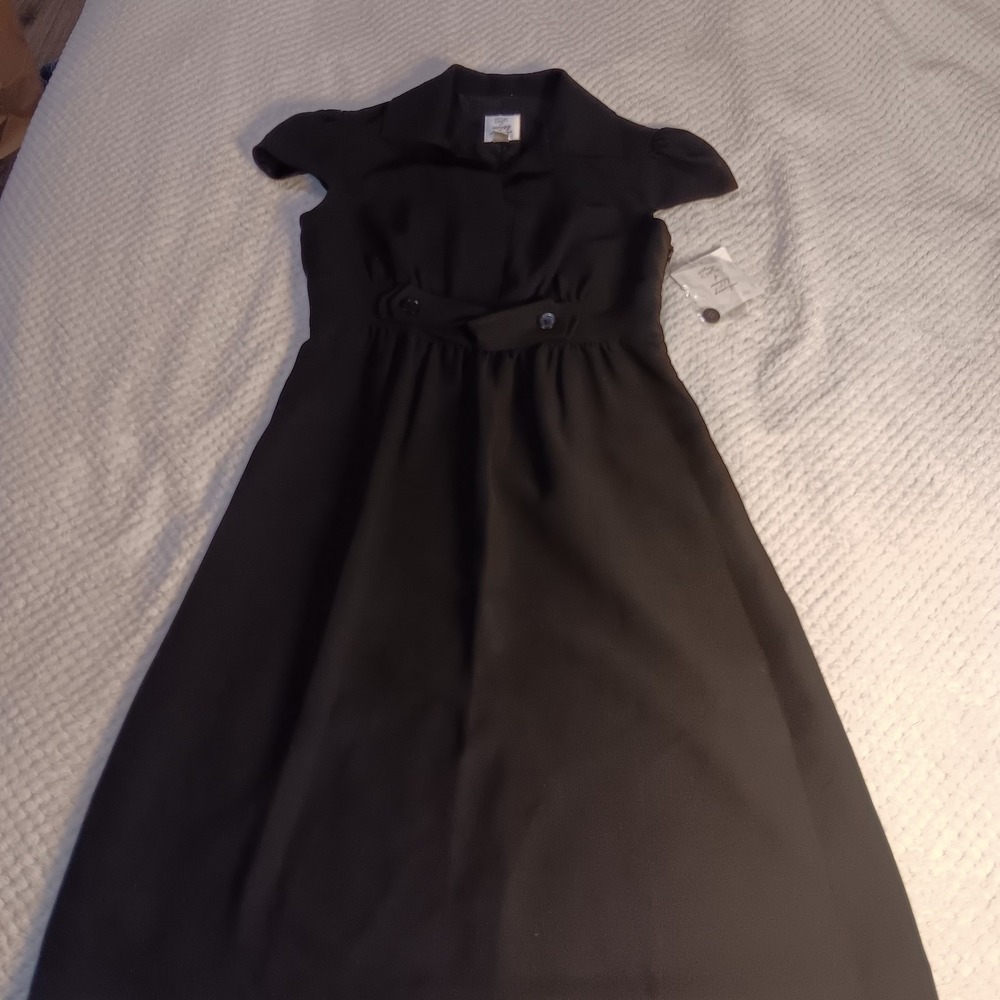 Suzi Chin Women 2 Black Cap Sleeve Dark Academia Preppy Minimalist Office Dress